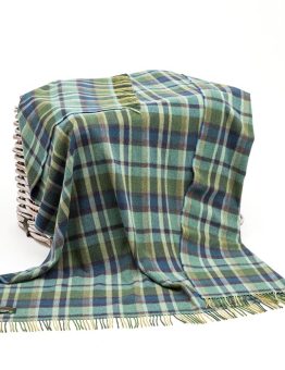 Lambswool Blanket in Green and Blue Tartan