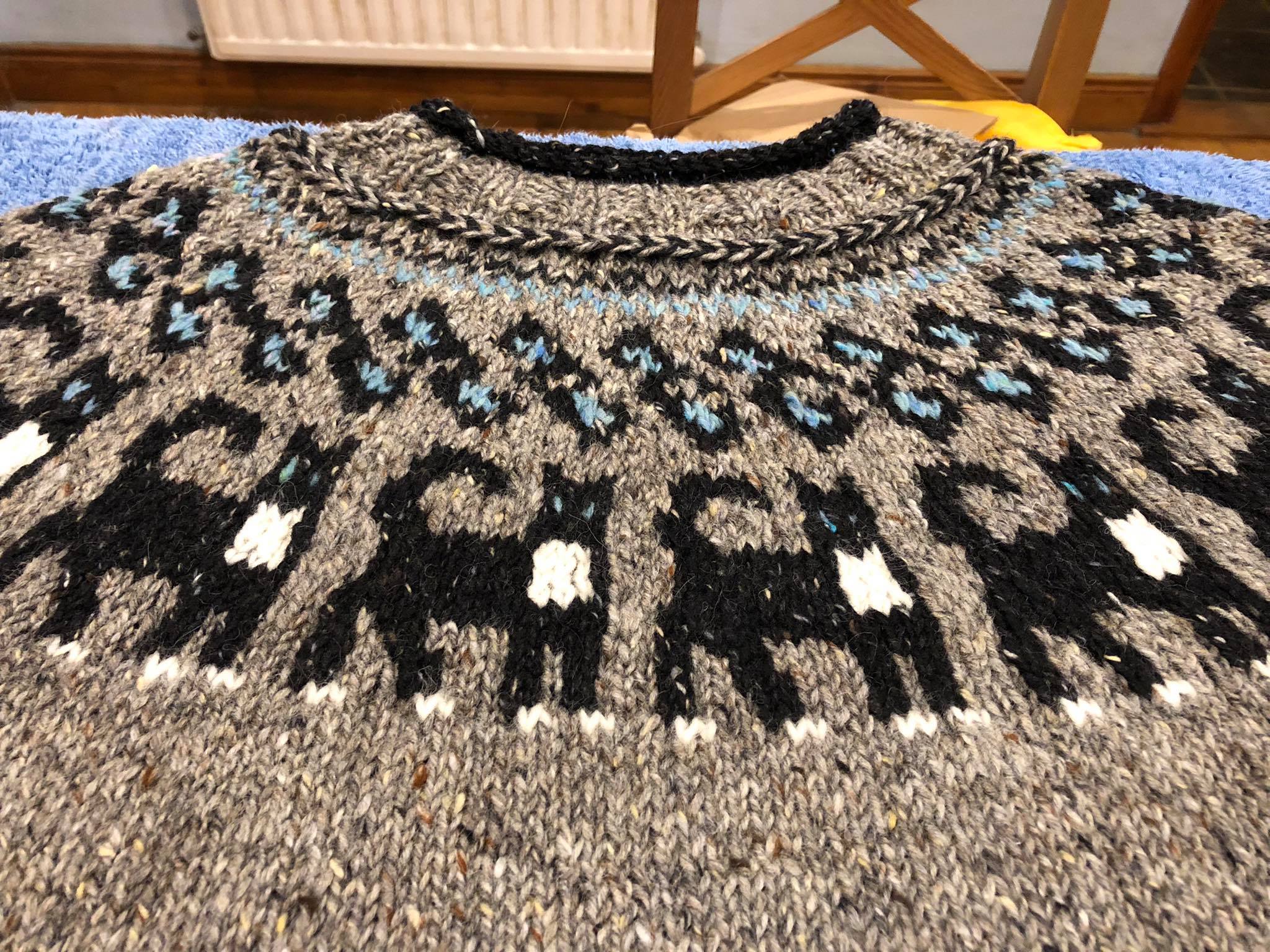 Black Cat Lopapeysa Sweater