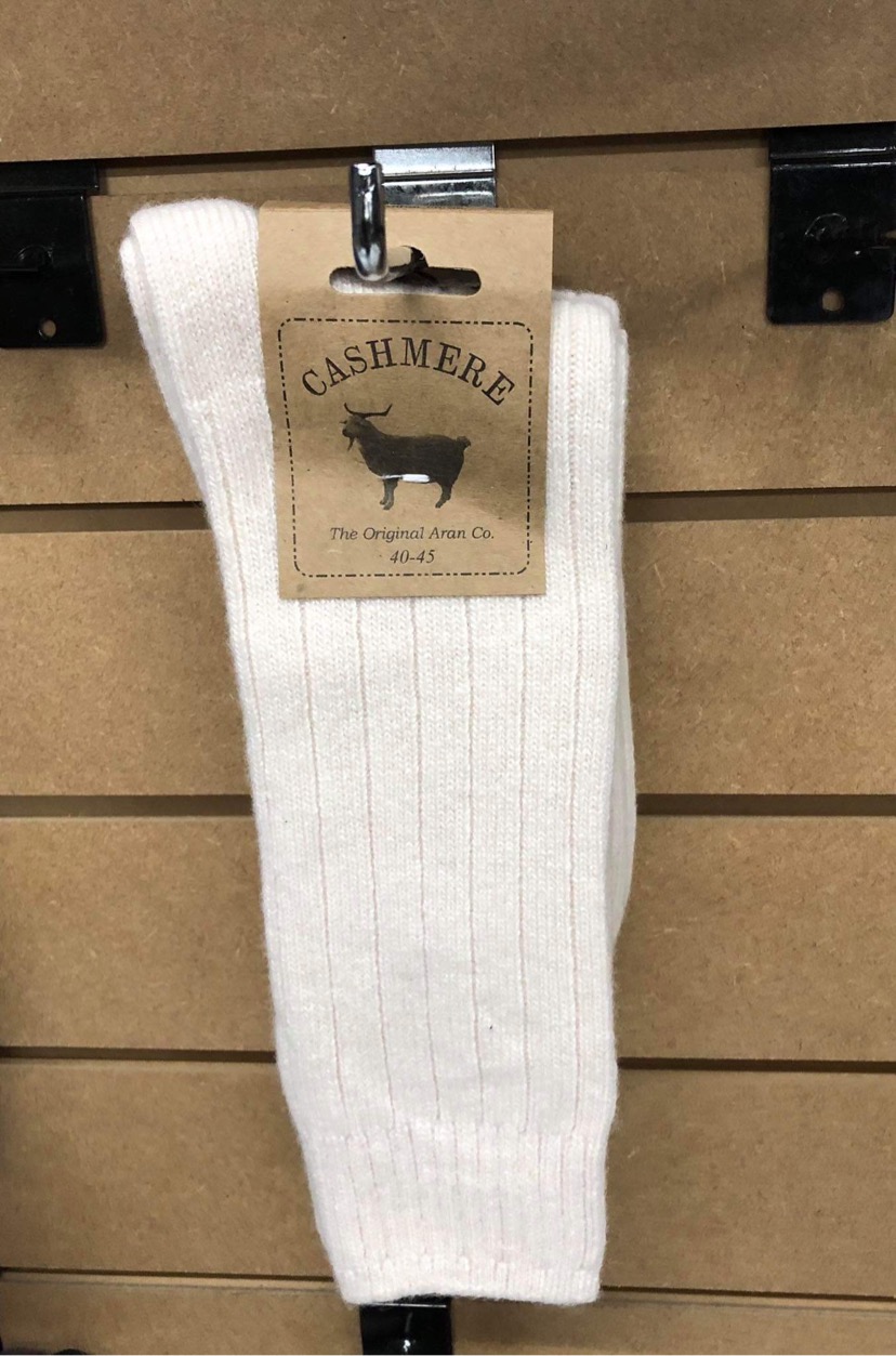Cashmere and Wool White Socks in Size 7-11