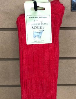 Cashmere and Wool Red Socks in Size 3-7