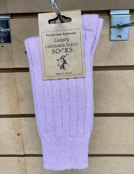 Cashmere and Wool Lavender Socks in Size 3-7