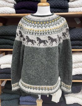 Horse and Flower Lopapeysa